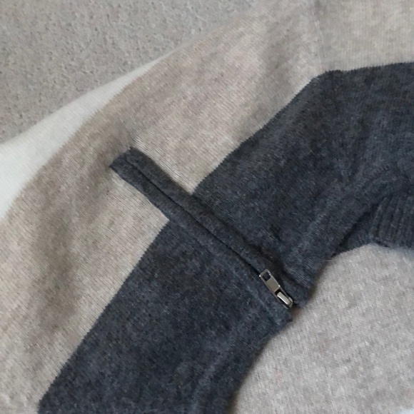 Angora sweater! - Picture 5 of 5